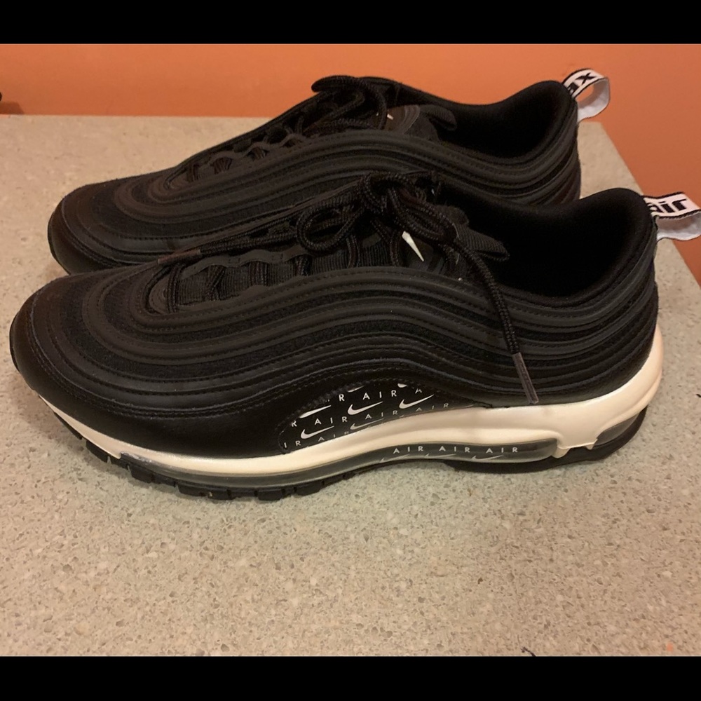 Black Nike Air Max 9 1/2